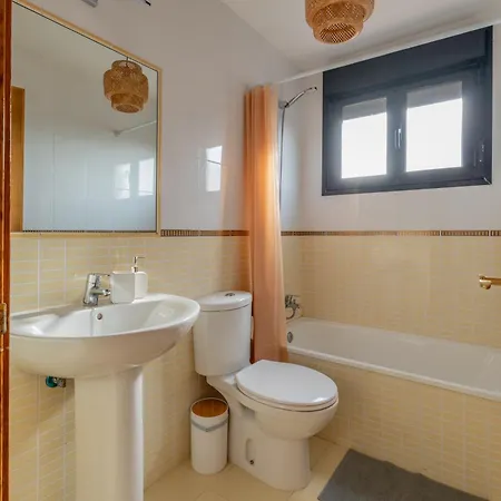 Casa Pez Piscina, Terrazas Y Slow Life Junto Al Mar Majanicho